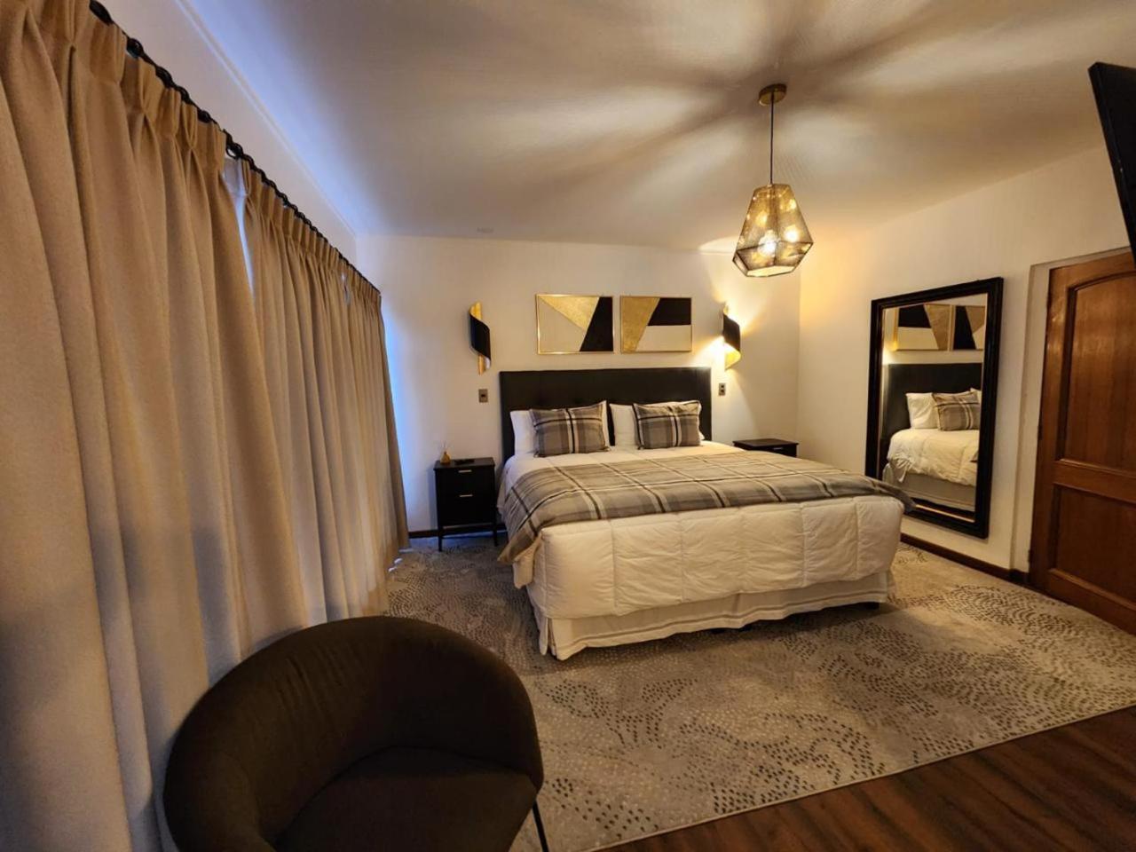 Hotel Gran Muso Los Angeles  Ngoại thất bức ảnh