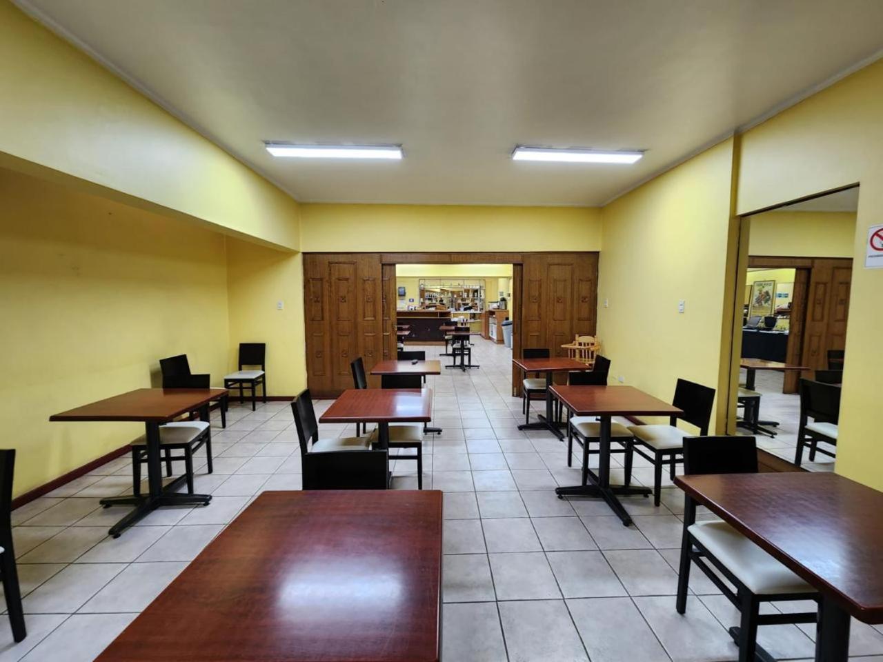 Hotel Gran Muso Los Angeles  Ngoại thất bức ảnh